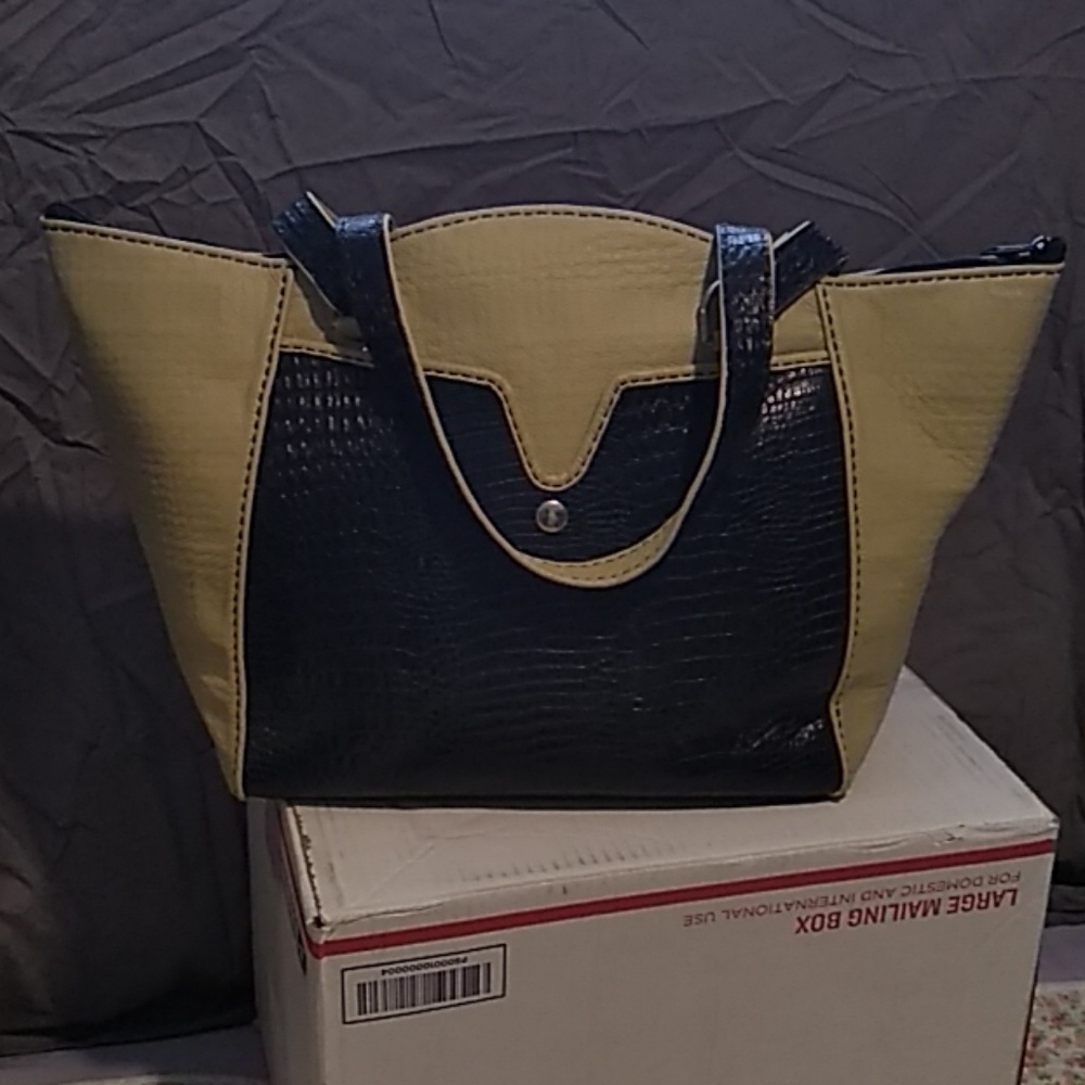 Black & cream tote bag